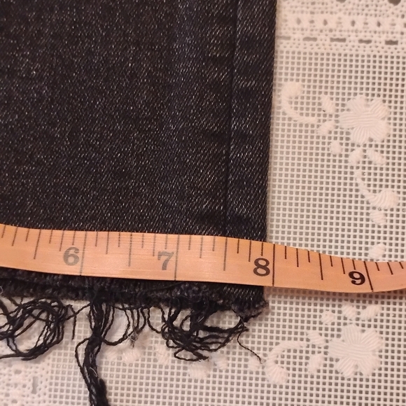 MOTHER The Hustler Ankle Fray In Cat Got Your Tongue Black Jeans, Size 26 - Picture 15 of 16